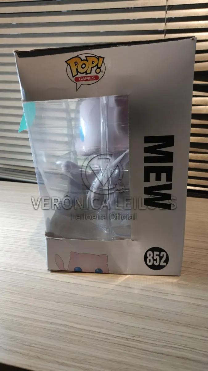 LOTE 060 - Funko Pop! Pokemon - Mew - Cod 852 - Grande