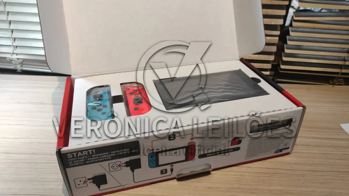 LOTE 052 - Videogame Nintendo Switch 32Gb Usado