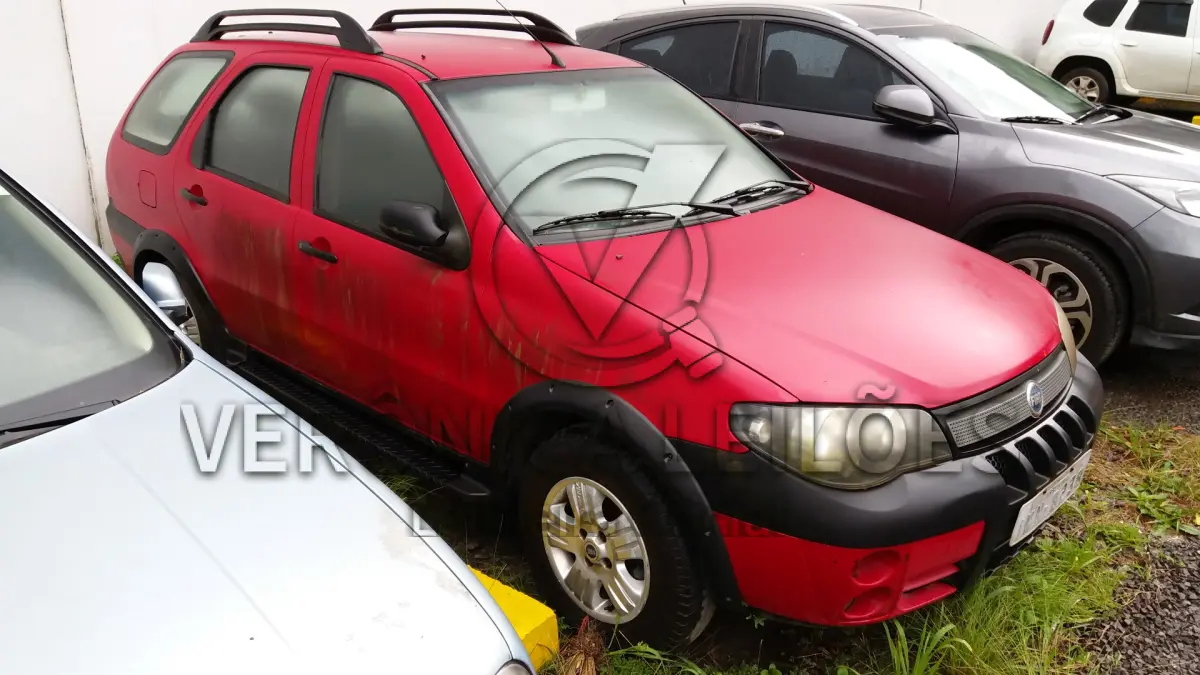 LOTE 002 - FIAT PALIO WEEKEND 2005/2006