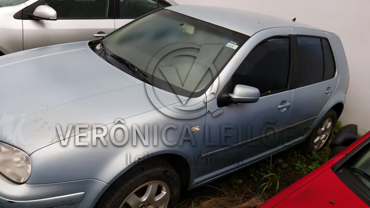 LOTE 001 - Golf 2002