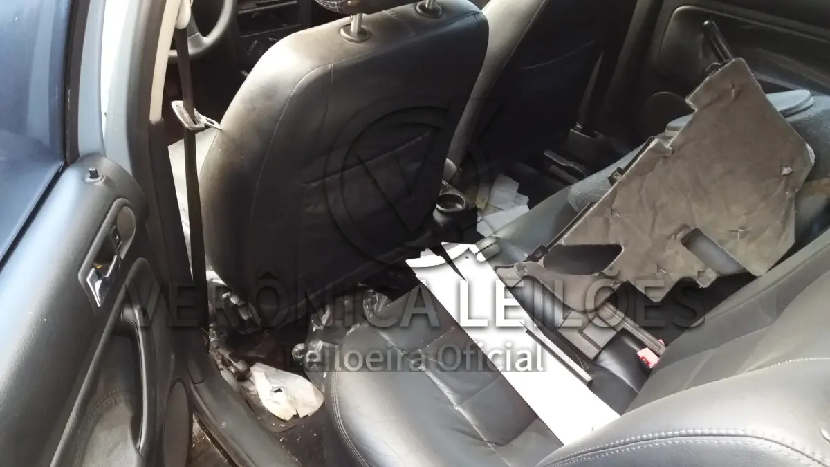 LOTE 001 - Golf 2002