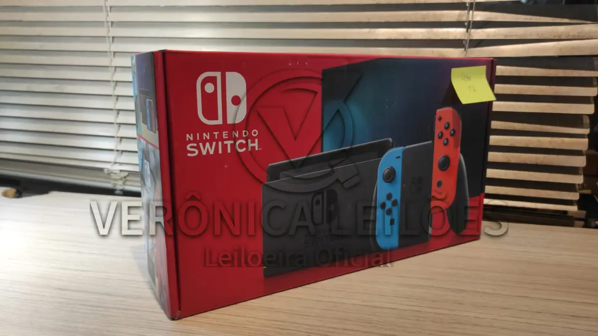 LOTE 052 - Videogame Nintendo Switch 32Gb Usado