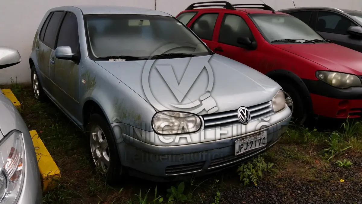 LOTE 001 - Golf 2002