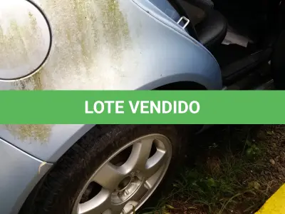 LOTE 001 - Golf 2002