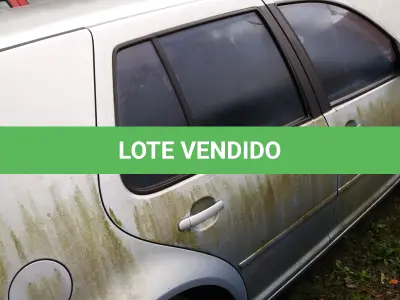 LOTE 001 - Golf 2002