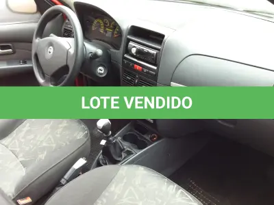LOTE 002 - FIAT PALIO WEEKEND 2005/2006