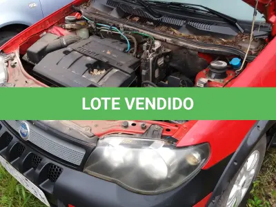 LOTE 002 - FIAT PALIO WEEKEND 2005/2006