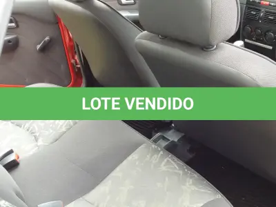 LOTE 002 - FIAT PALIO WEEKEND 2005/2006