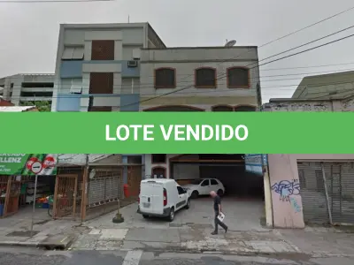 LOTE 001 - EXCELENTE APTO NA RUA CRISTOVAO COLOMBO