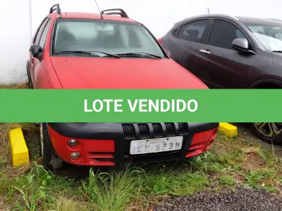LOTE 002 - FIAT PALIO WEEKEND 2005/2006