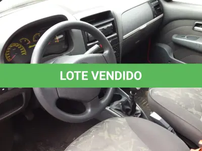 LOTE 002 - FIAT PALIO WEEKEND 2005/2006