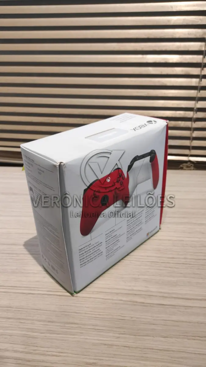 LOTE 032 - Controle para Xbox Pulse Red