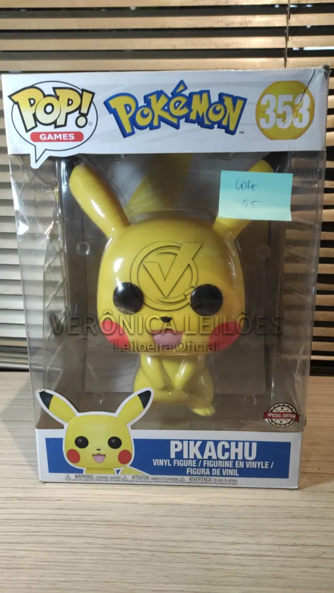 LOTE 055 - Funko Pop! Pokemon - Pikachu - Código 353 Grande