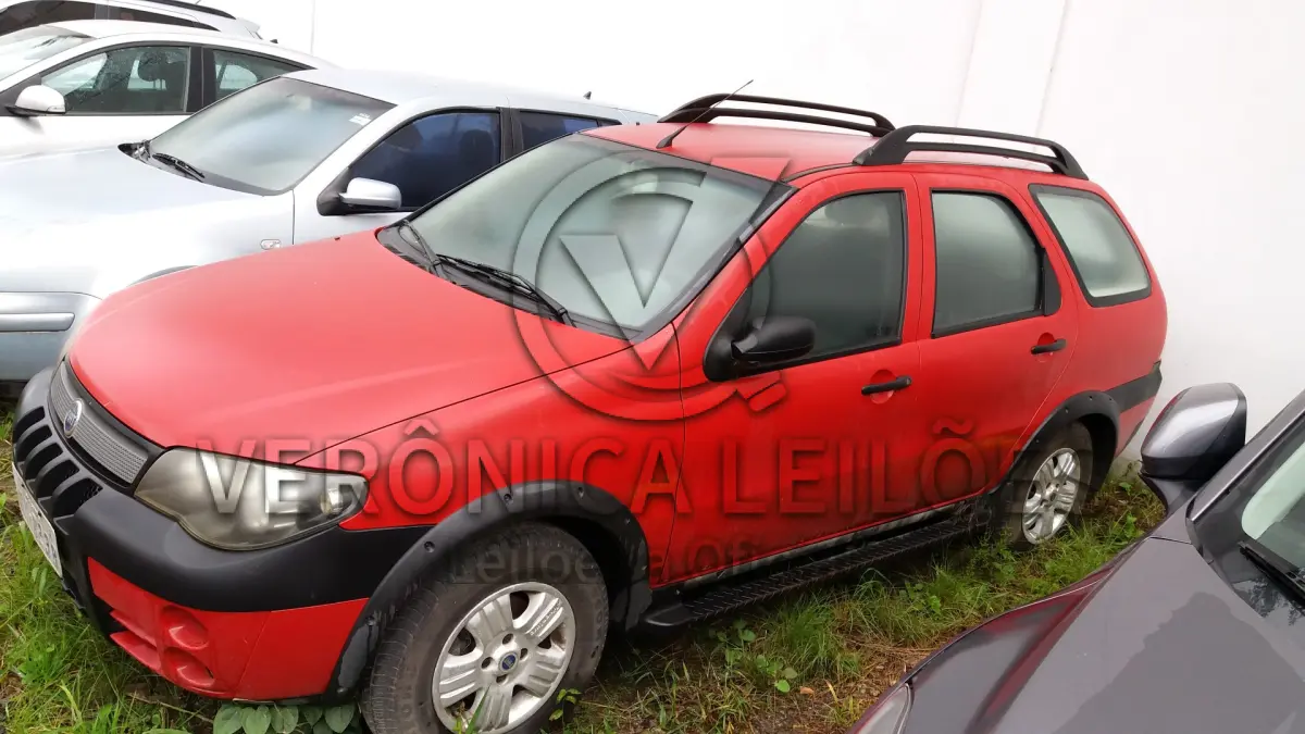 LOTE 002 - FIAT PALIO WEEKEND 2005/2006