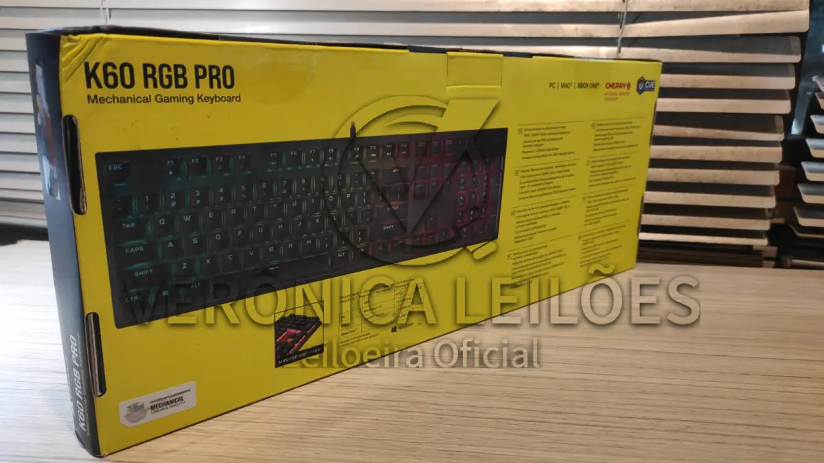 LOTE 050 - Teclado K60 RGB Pro Mechanical gaming keyboard