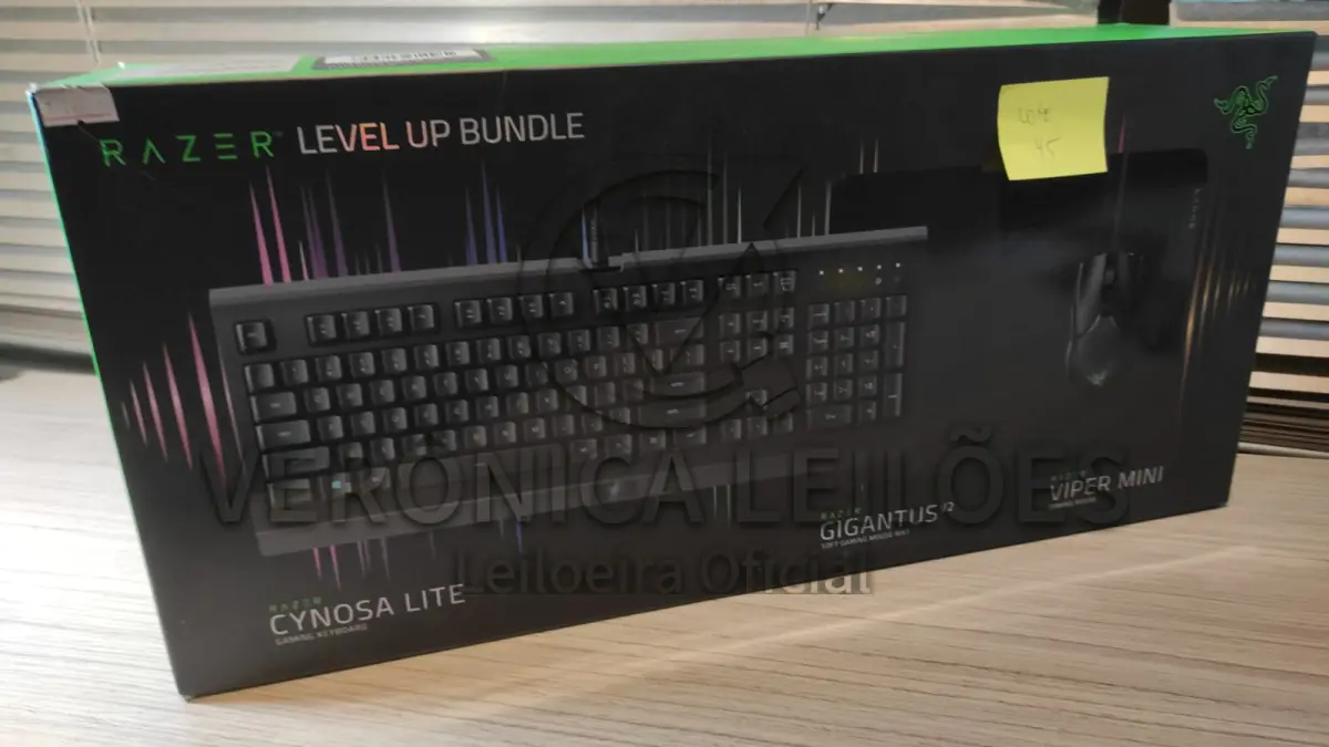 LOTE 044 - Kits teclado e mouse Razer Level Up Bundle Cynosa Lite
