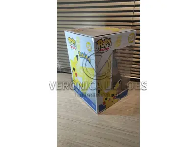 LOTE 054 - Funko Pop! Pokemon - Pikachu prateado - Código 353 Grande
