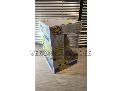 LOTE 055 - Funko Pop! Pokemon - Pikachu - Código 353 Grande