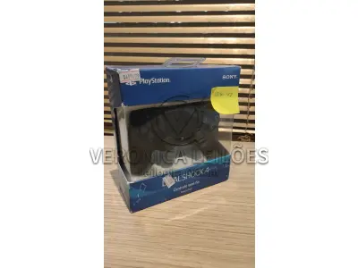 LOTE 042 - Controle para videogame Dual Shock 4