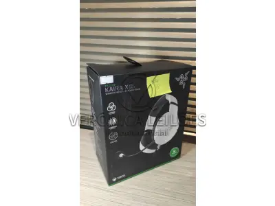 LOTE 017 - Fone de ouvido/Headset Razer Kaira X com fio - Branco