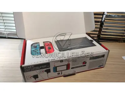 LOTE 052 - Videogame Nintendo Switch 32Gb Usado