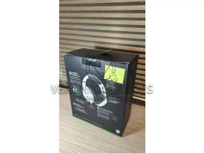 LOTE 017 - Fone de ouvido/Headset Razer Kaira X com fio - Branco