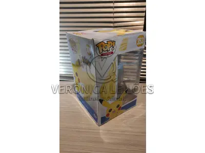 LOTE 053 - Funko Pop! Pokemon - Pikachu prateado - Código 353 Grande