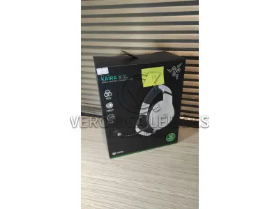 LOTE 017 - Fone de ouvido/Headset Razer Kaira X com fio - Branco