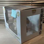 LOTE 073 - Funko Pop! Town - Albus Dumbledore with hogwarts - cod 27 - medio
